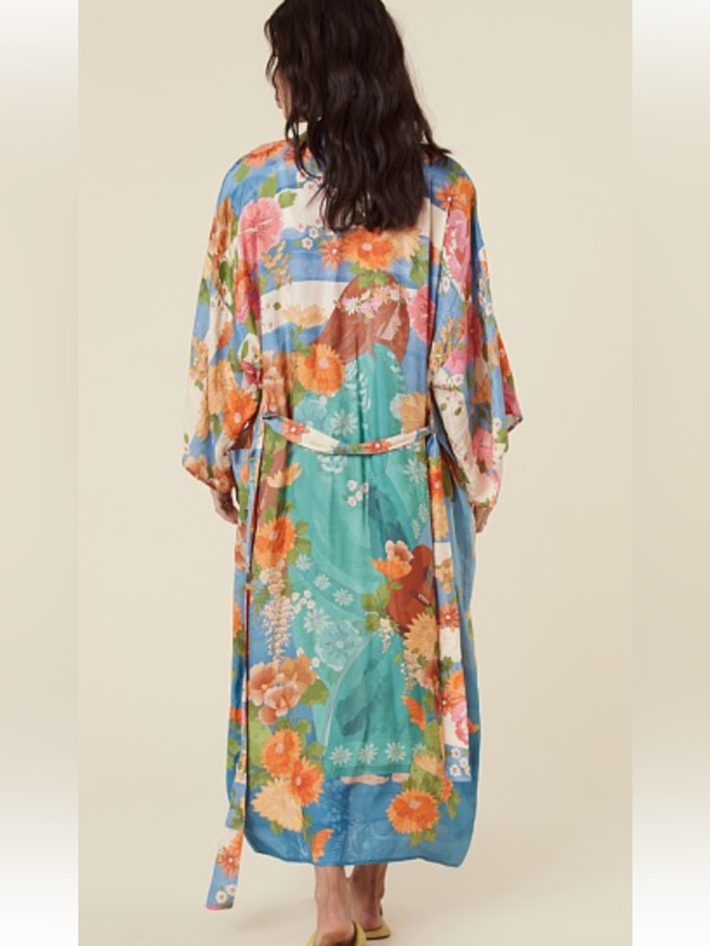 Spell Carrie Robe - Picture 2 of 4